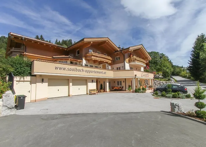 アパート Appartementhaus Casamarai